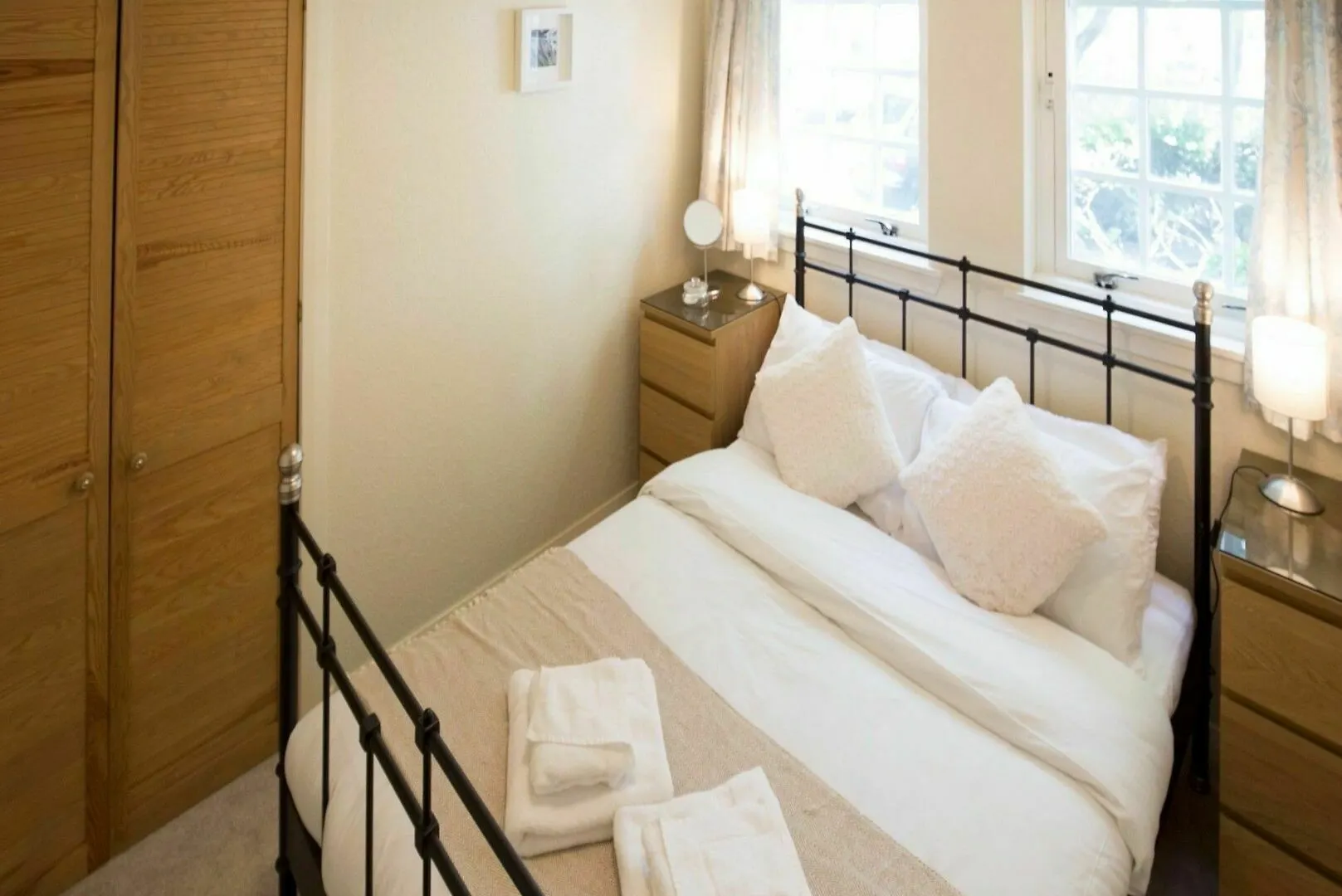 2 Bedroom Meadows Flat Sleeps 4 エディンバラ イギリス